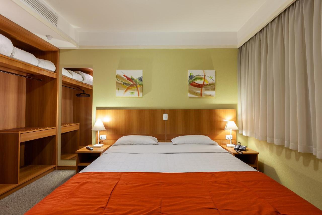 Tri Hotel Executive Caxias Caxias do Sul Eksteriør billede